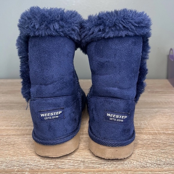 WeeStep Kids Faux Suede Winter Boots – Navy Blue – Cozy Faux Fur – Girls 11-12 - Picture 4 of 7